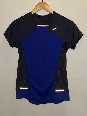 Nike Dri-Fit Athletic Short Sleeve Performance T-shirt Women’s Size Small